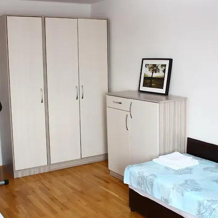 Olad Riverview Townhouse